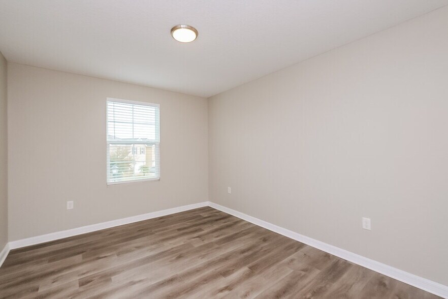 Building Photo - 10430 Whispering Hammock Dr