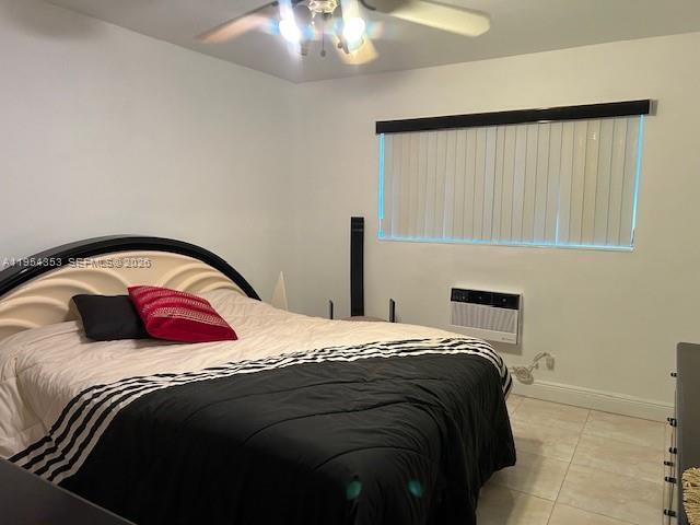 Building Photo - 3923 NE 166th St