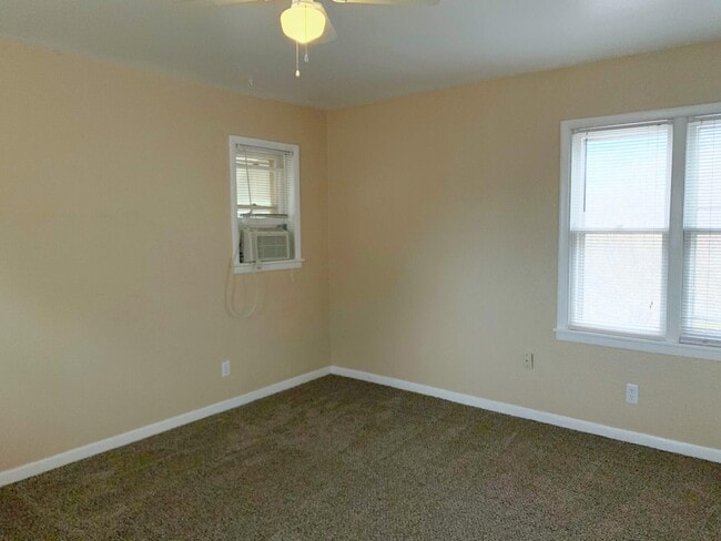 Building Photo - 2629 22nd St