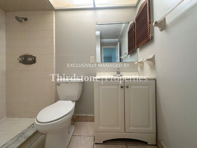 Building Photo - 7611 Indian Lakes Dr