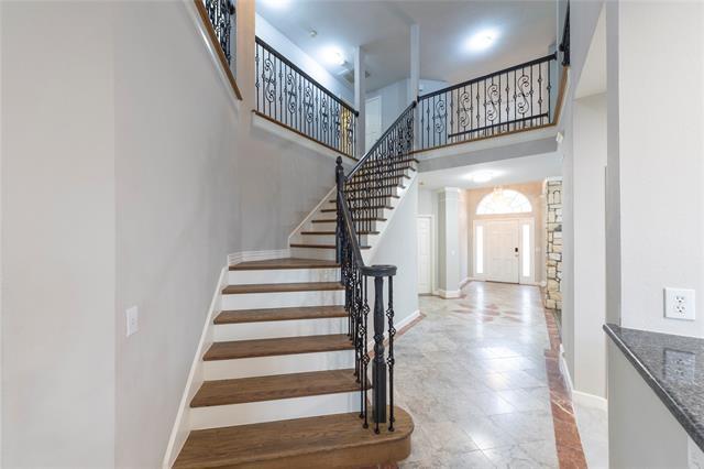 Building Photo - 2325 Hunters Run Dr