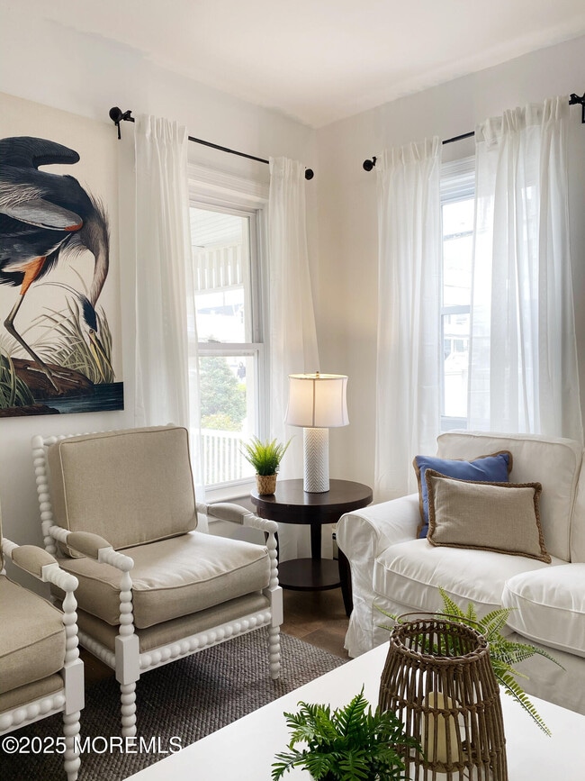 Building Photo - 22 Embury Ave