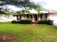 Building Photo - 6886 Kingsgate Dr