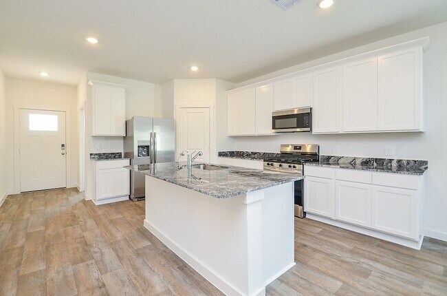 Building Photo - 8047 Marchese Dr