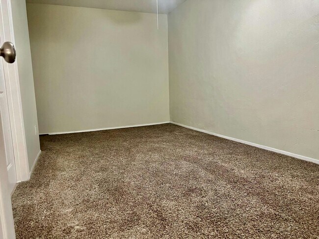 Building Photo - 4580 55th St