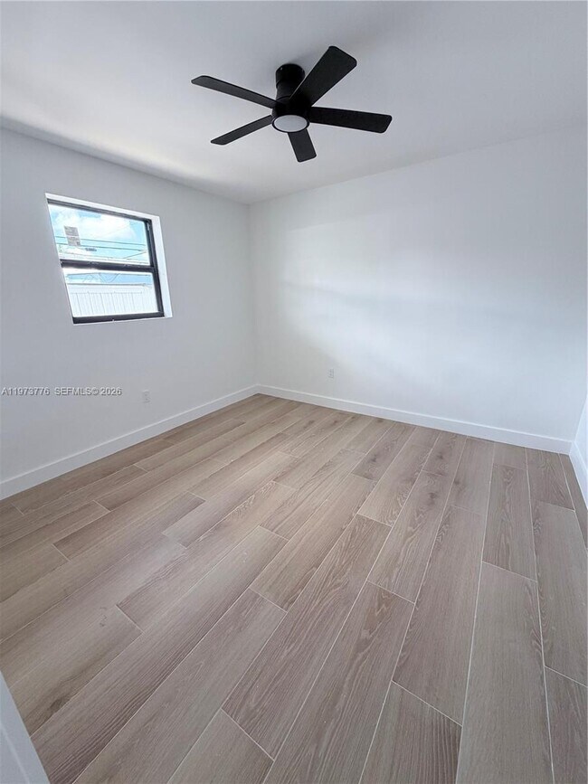 Building Photo - 9381 SW 39th St