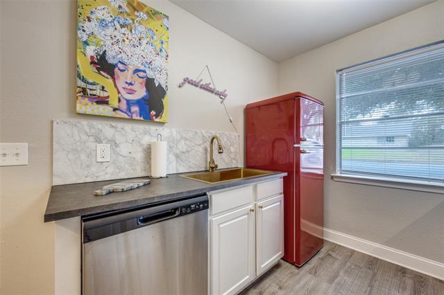 Building Photo - 1224 W Hunt St