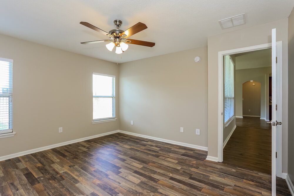Building Photo - 1333 Grey Feather Ln