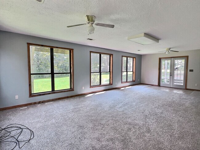 Building Photo - PINE LEVEL SCHOOL ZONE - 3 Bed 3 Bath Over 4,000 SQ FT on Acreage
