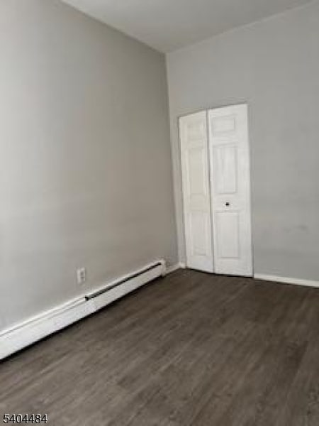 Building Photo - 1131 Main St