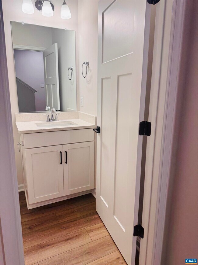 Building Photo - 2225 Woodburn Rd