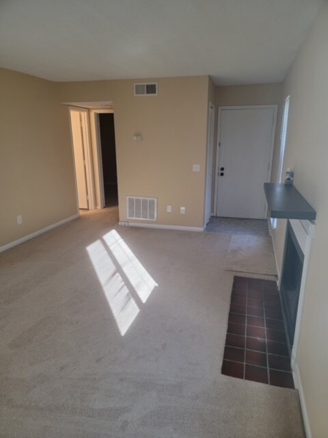 Family Room 1 - 3209 Heathstead Pl