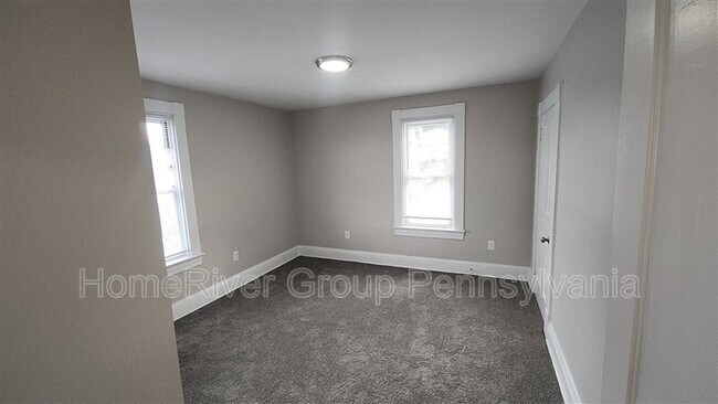 Building Photo - 303 Shady Ave