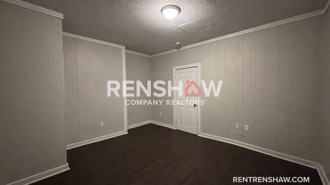 Building Photo - 689 Baltimore St