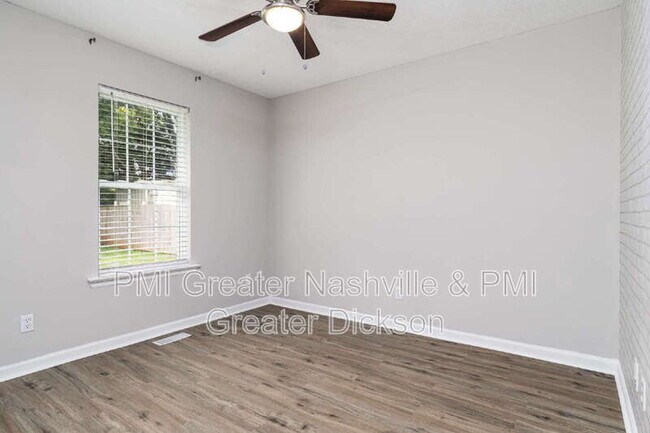 Building Photo - 2414 Lismore Dr