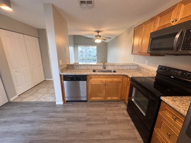 Building Photo - 2544 Woodgate Blvd