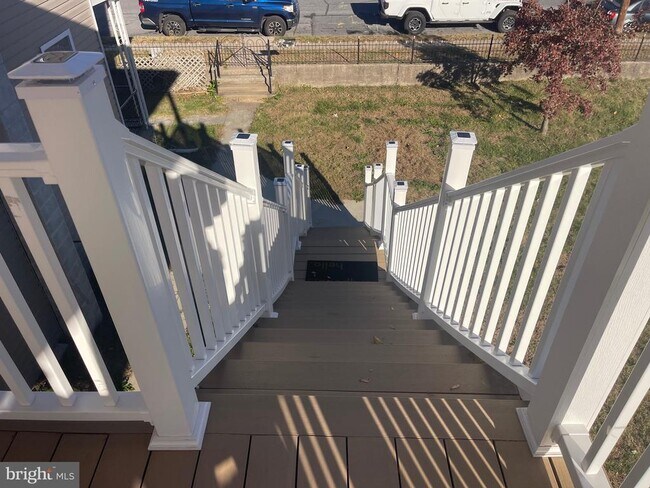 Primary Photo - 20 Pennsylvania Ave