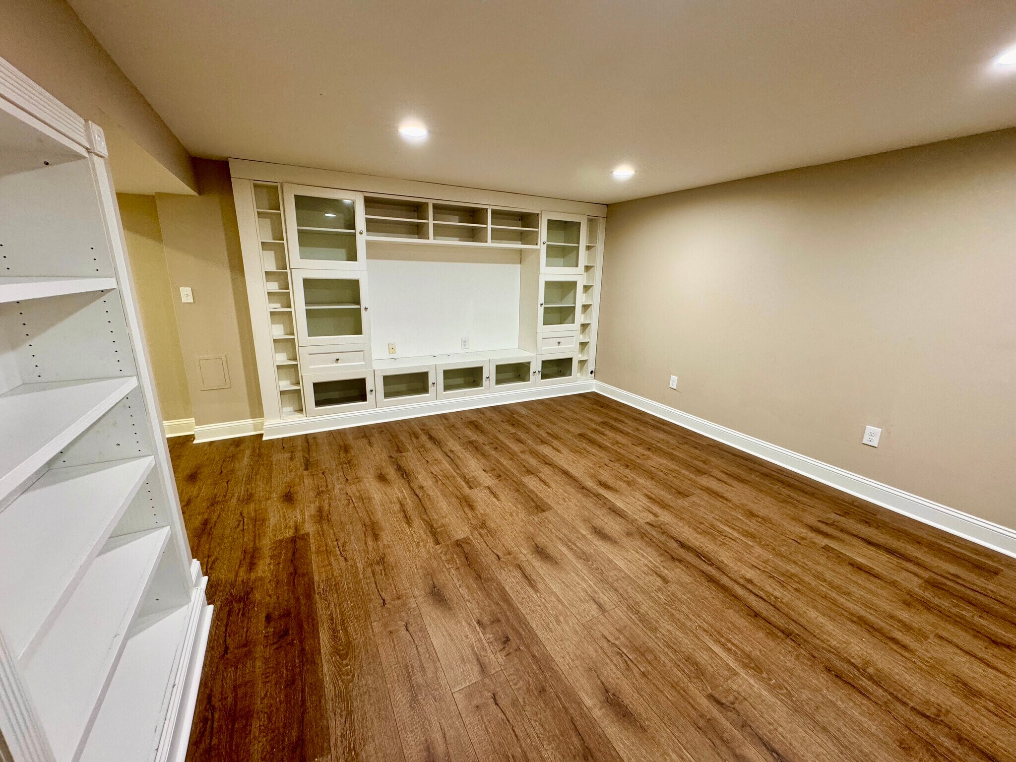 Building Photo - 540 Valleywood Rd