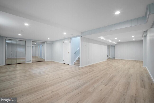 Building Photo - 10922 Broad Green Terrace