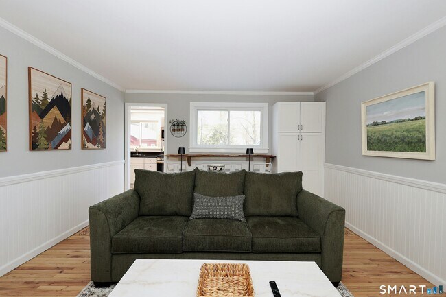 Building Photo - 6 Indian Ave