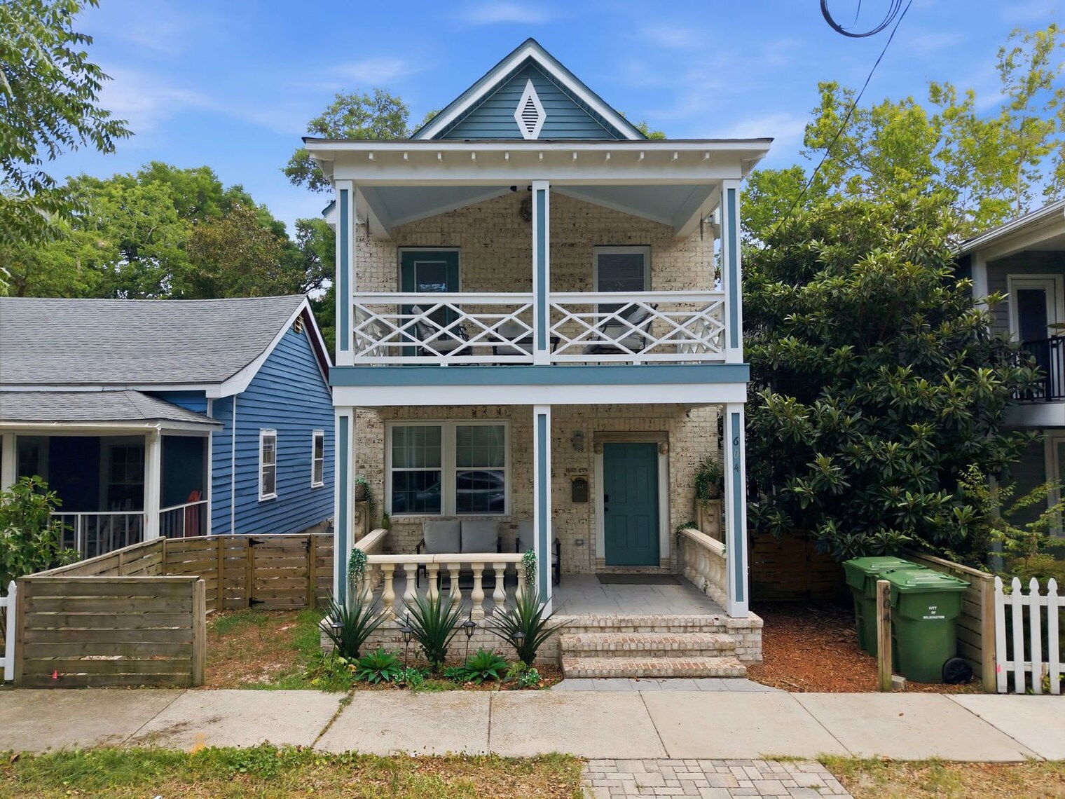 Building Photo - 604 Church St