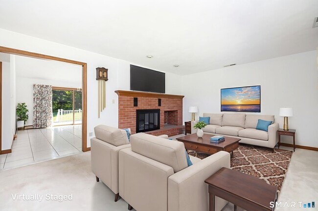 Building Photo - 428 Maple St