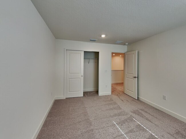 Building Photo - 3071 Sanctuary Dr