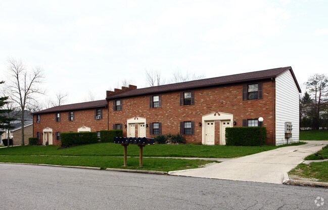 Primary Photo - 1660-1674 Riva Ridge Dr