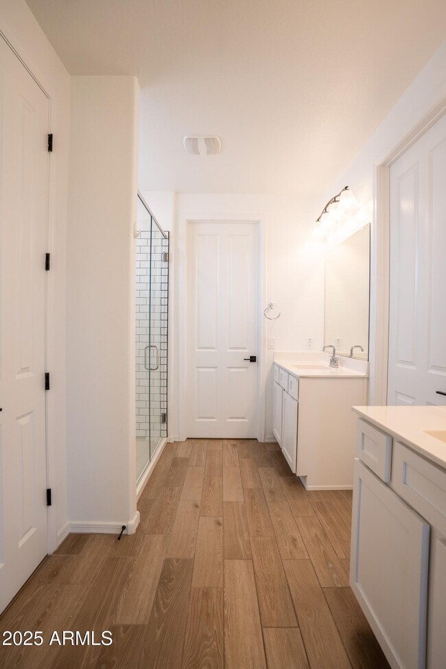 Building Photo - 4368 N Pioneer Dr