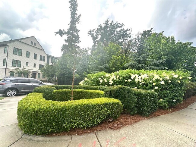 Building Photo - 6523 Beacon Dr