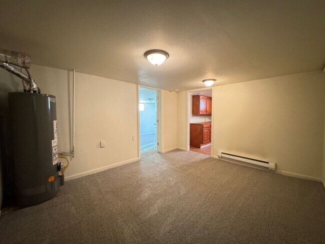 Building Photo - Great Duplex Unit near Downtown Loveland