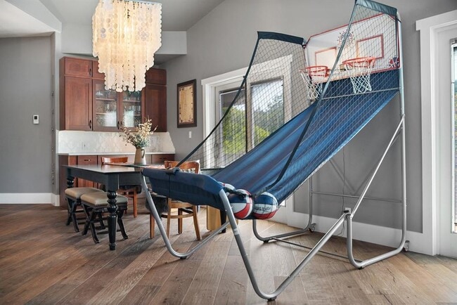 Building Photo - 2001 Mestena Trail