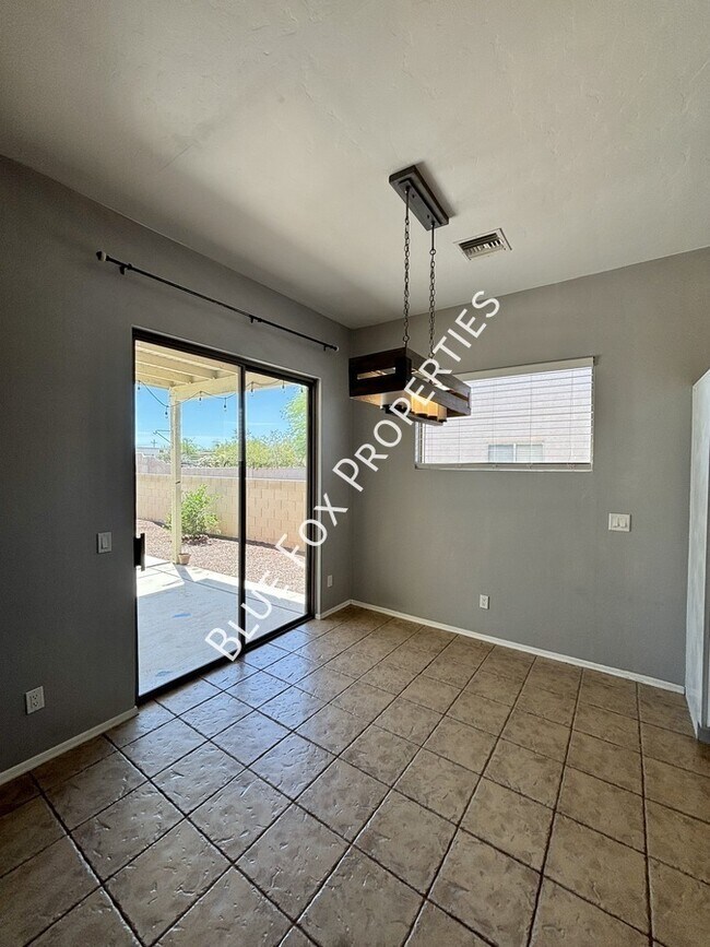 Building Photo - 3715 S Escalante Oasis Pl