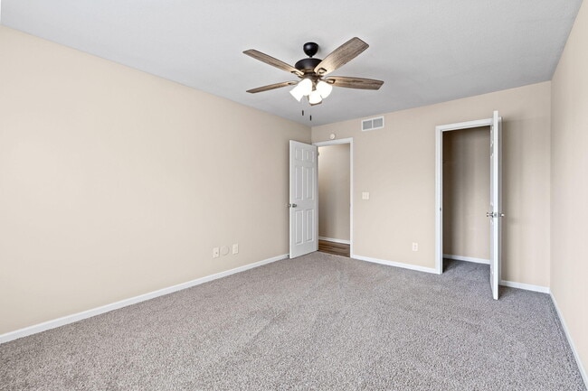 Building Photo - 2008 Gus Ct