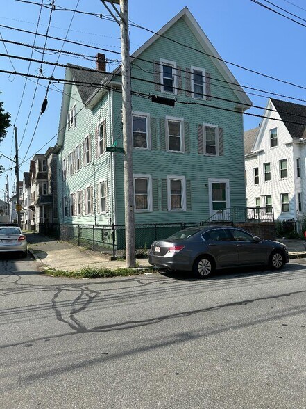 Primary Photo - 50 Thompson St