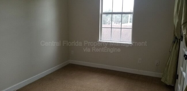 Building Photo - 2216 Musselwhite Ave