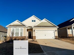 Building Photo - Beautiful, Cozy Home in Greenville!