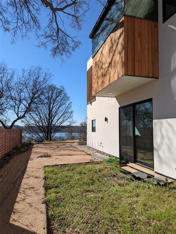 Building Photo - 73 San Saba St