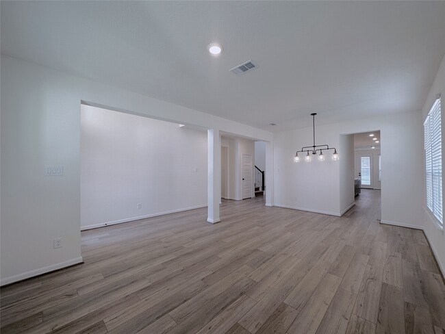 Building Photo - 25630 Moreleigh St