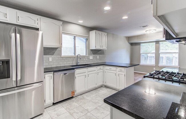 Building Photo - 12430 Wycliff Ln