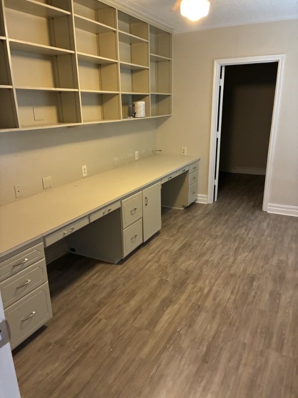 Building Photo - 396 Rowland Rd