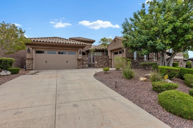 Building Photo - Luxurious Single-Story Estate in Guard-Gated Club at Madeira Canyon with Stunning Designer Finish...
