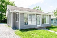 Building Photo - 1013 Glider Ave