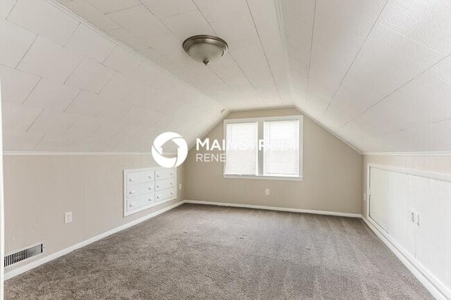 Building Photo - 3 Bedroom Pet-Friendly Home in WILLOWICK, ...