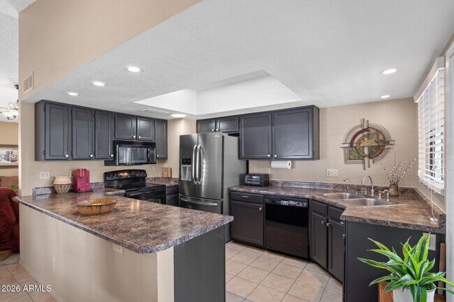 Building Photo - Discover comfortable living in this long term furnished or unfurnished home in Leisure World a 45...