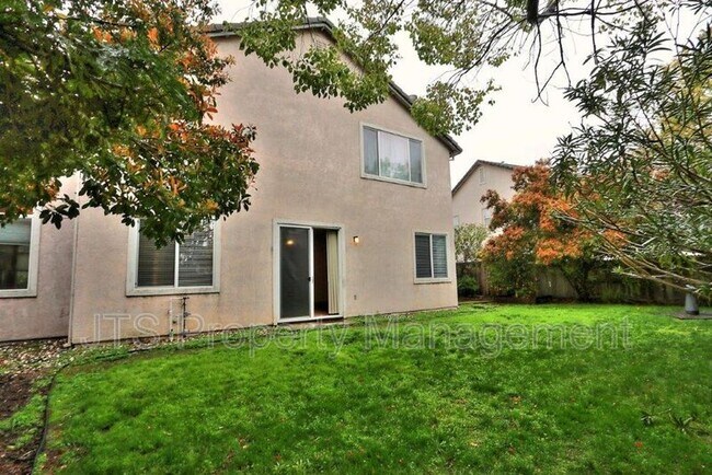 Building Photo - 3240 Big Bear Dr