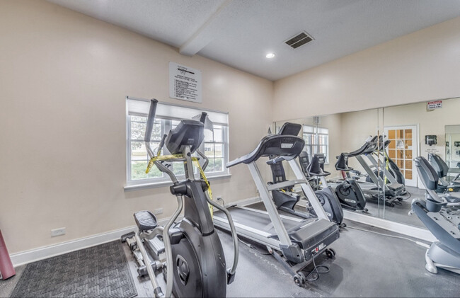 Building Photo - 1225 Wyndham Ct