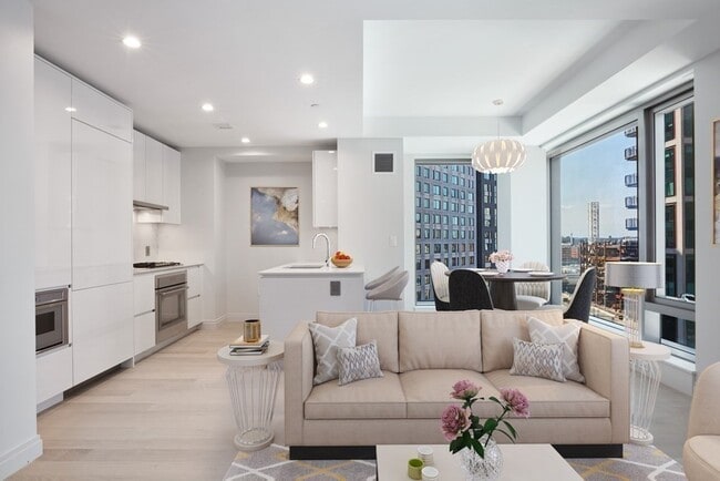 Building Photo - 135 Seaport Blvd