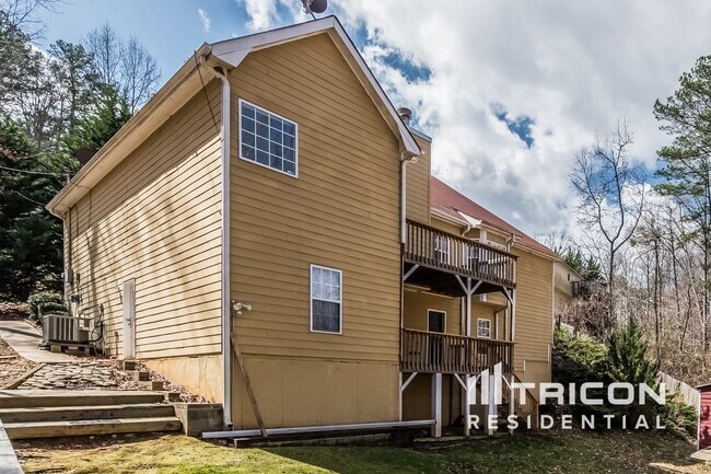 Building Photo - 2716 King Arthur Ct