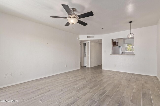 Building Photo - 7494 E Earll Dr